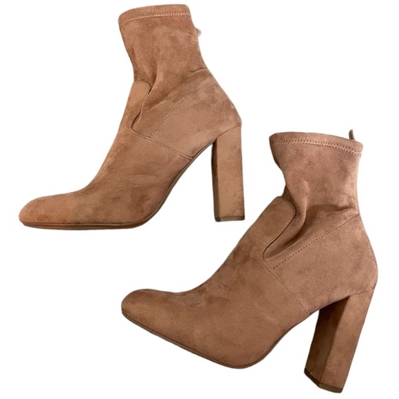Steve Madden, size 10 slip on, tan, suede heeled boots - Picture 1 of 5